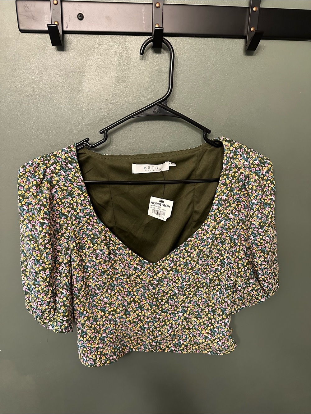 Astr Olive Floral V-Neck Puff Sleeve Blouse